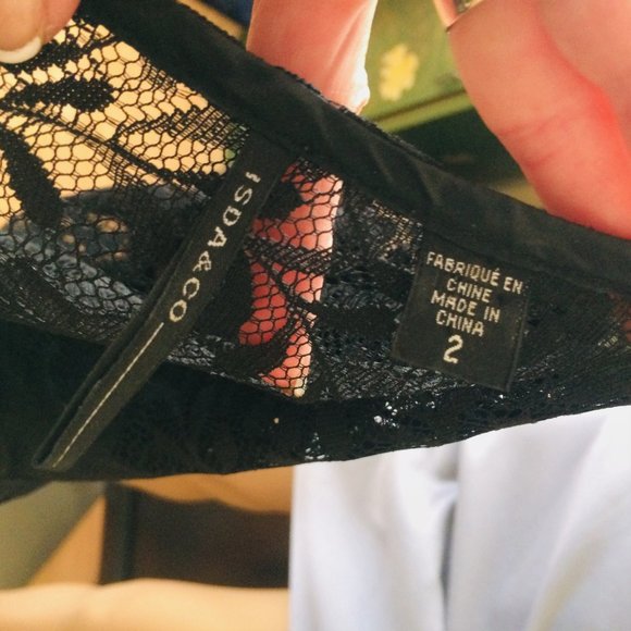 Isda & Co Black Lace Top, Size 2 - Picture 6 of 7